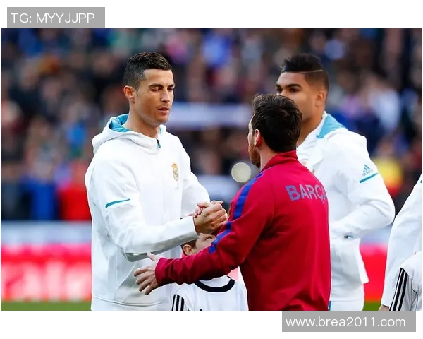 国外足球明星私人团队揭秘球场外的生活与合作伙伴关系