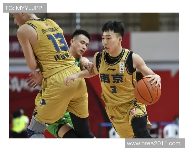 南京篮球队荣登篮球战术排行榜第五名展现强大实力与团队合作精神