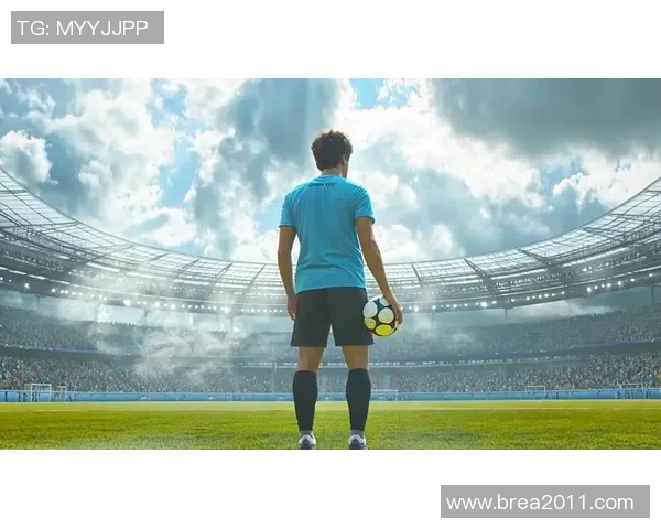 足球明星亲自推荐的运动装备视频全解析,助你提升球技与时尚感 足球明星亲自推荐的运动装备视频全解析,助你提升球技与时尚感